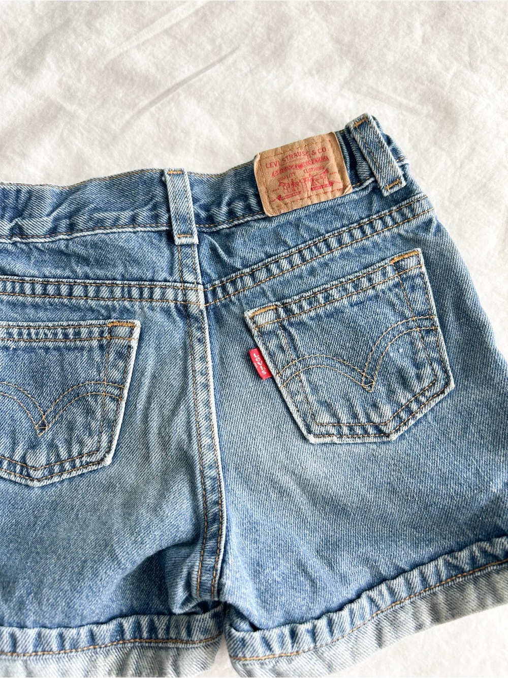 Levi's Kids Medium Blue Denim Rolled-Hem Shorts